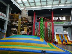 -蒙特利亲子乐园