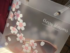 -钟书阁(珍园店)