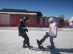 -丝绸之路山地度假区滑雪场