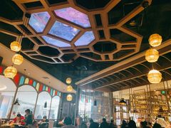 大堂-钱小奴海鲜自助黑金店(杭州滨江龙湖店)