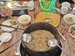 -鲁朗纳麦石锅鸡庄园