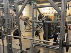 -油梨树 AVOCADO TREE(亮马桥店)