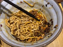 -呼啦面馆·头牌豌杂面(爱琴海店)