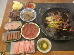 -重庆川渝肥妹火锅