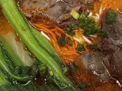 招牌牛肉拉面（红油））-翡翠拉面小笼包Crystal Jade(上海浦东国际机场T1店)