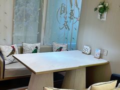 -燕庭·纯燕窝·甜品下午茶(南京西路店)