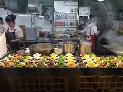 -八一路好吃街(雨田商务大厦店)