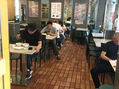 -月亮房·白斩鸡(娄山关路店)