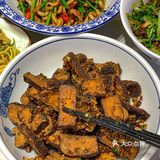 长沙/果然用心做菜的湘菜馆子饭点全是本地人太好吃了！