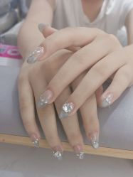-瞧·享轻奢美甲美睫