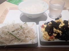 -老乡鸡(上海白玉兰广场店)