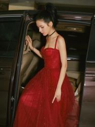 -拉瑞娜LaReine婚纱礼服高级定制