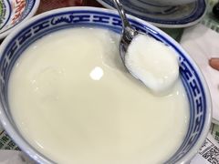 -赵记传承特色牛奶甜品(泉城广场店)