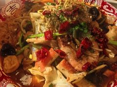-嗨辣小聚·盘锦河蟹·海鲜烧烤龙虾(盘锦十年好店)