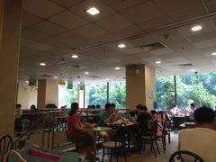 大堂-麦当劳(宝山大厦店)