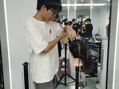 -首脑美容美发化妆美甲培训学校(长沙校区)