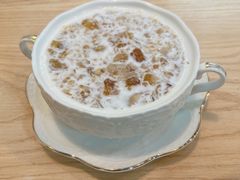 桃胶雪燕炖椰奶-广德记·椰子冻手制甜品(福田总店)