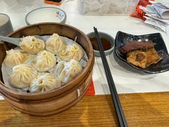 -馋三尺蟹粉小笼(人民广场店)