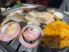 -明洞阿姨·韩式酱蟹烤肉·创意料理(三元桥店)