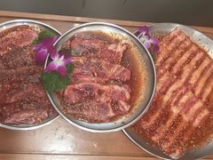 -明洞阿姨·韩式酱蟹烤肉·创意料理(三元桥店)