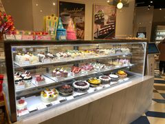 -85度C(生甜甜圈研究工坊·上海平凉店)