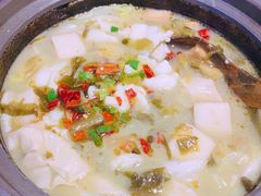 -周鱼小馆石锅酸菜鱼(活力汇店)