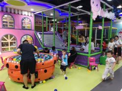 -菲菲羊乐园(临平银泰城店)