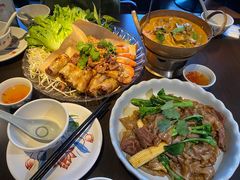 -大头虾越式风味餐厅(光明广场店)