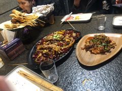 -何师烧烤Pro ·江湖川菜·小龙虾·精酿(太古里旗舰店)