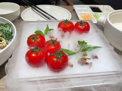 番茄脆菇沙拉-小大董·烤鸭(凤凰汇店)