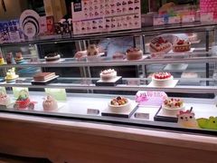 -巴黎贝甜(大宁国际商业广场店)