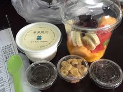 -星巴克(南宁民歌湖店)