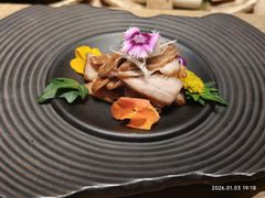 -本源食集 日式烧肉·炉端烧(东海缤纷店)