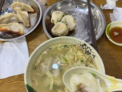 -黄阿姨锅贴大王(万航渡路店)