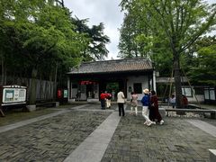 -汇龙潭
