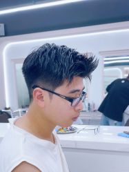-尤司男士国潮理发馆