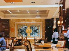 -盛宴标帜西餐厅龙虾.鲍鱼•牛排(重庆喜来登大酒店)