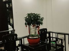 -莱仪堂艾灸经络养生馆(宜川路店)
