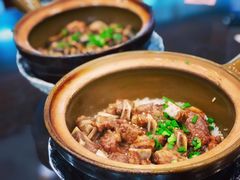 牛仔骨煲仔饭-红星光发煲仔饭(文海店)