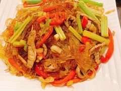芹菜炒粉条-燕青小馆(东园大厦店)
