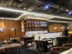 大堂-胡须佬鸡煲四季火锅店(石厦西村直营店)