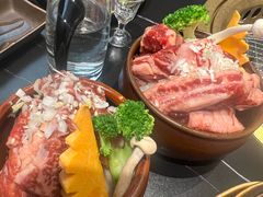-山川小町·极番烧肉(新地假日广场店)