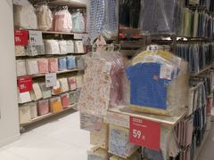 -优衣库(北京万柳华联购物中心店)