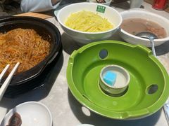 -绿草地·湘菜(酃湖师院店)