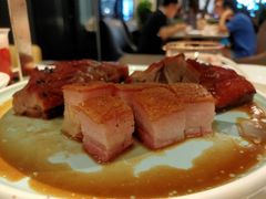 -港丽餐厅(高德置地店)