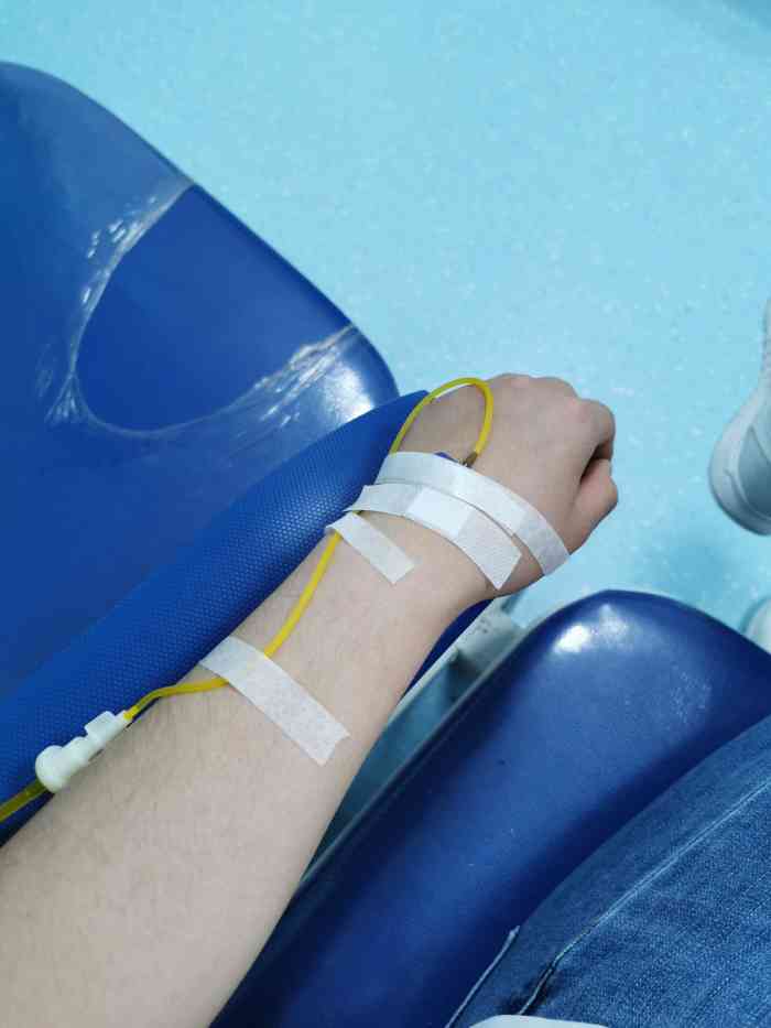 一次在二楼打得,如果下颌智齿难拔,一定要拔完听医生的做冰敷,打吊瓶