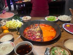 -萍姐火锅·公路夜市(武汉首店)