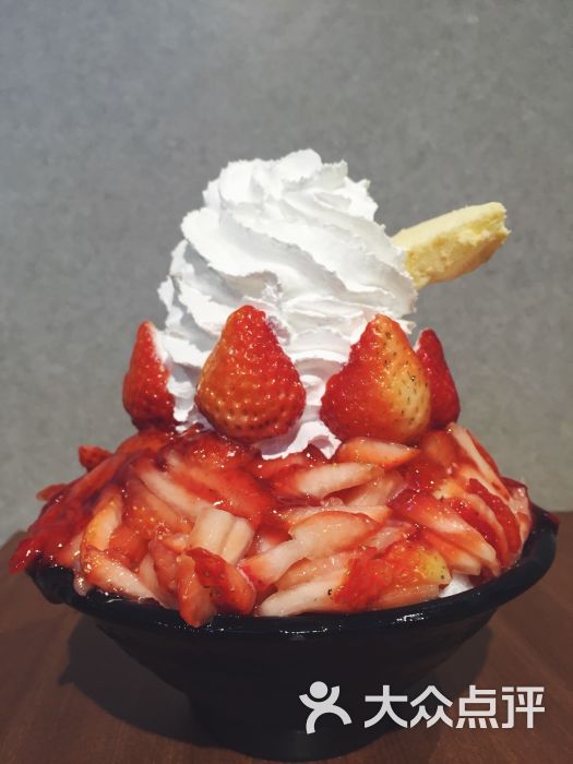 特级鲜草莓雪冰