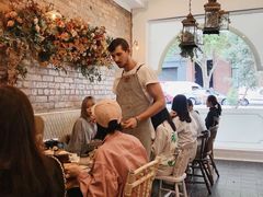 -FLOVIE FLORIST CAFE