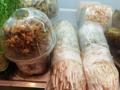 -鲜货俚鲜火锅(青果路店)